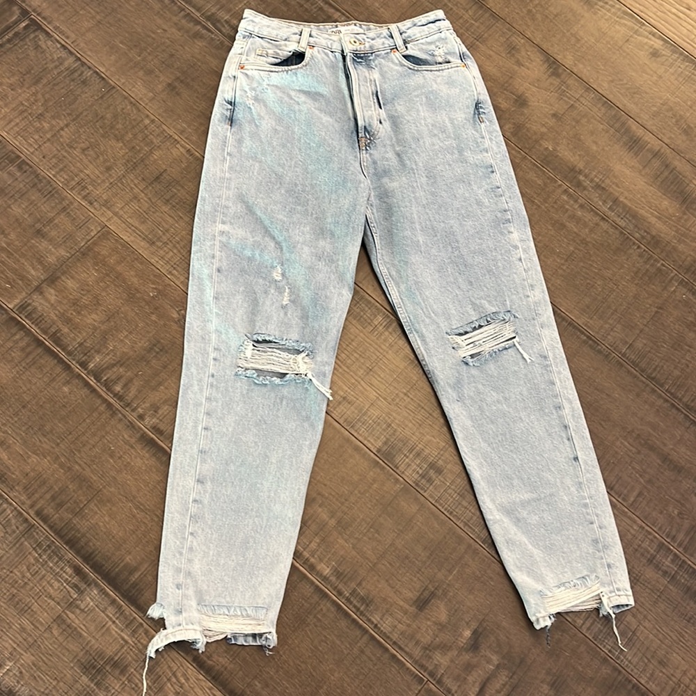 AS NEW ZARA HIGH WAIST MOM JEANS SIZE 8 - Picture 3 of 16